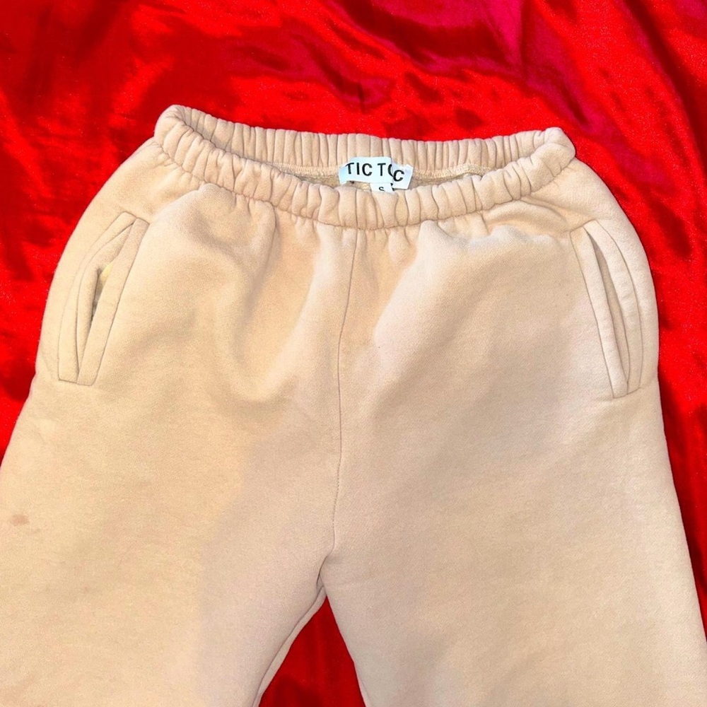 Tan sweatpants
